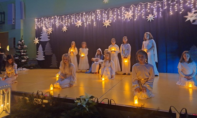 Spotkanie Wspólnoty Szkolnej- Jasełka